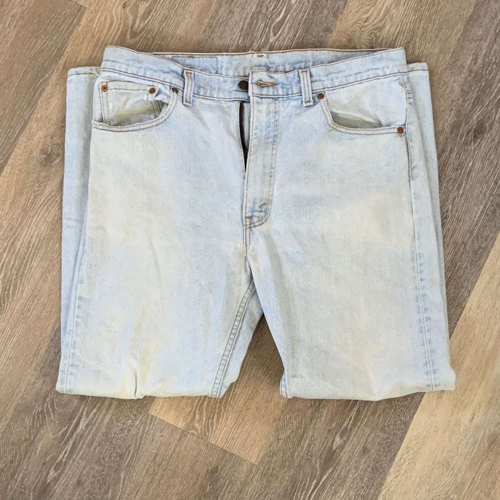 Levi's Light Wash Straight Jeans - Picture 3 of 6
